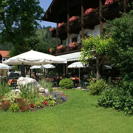 Alpenhof Restaurant Hotel 3*