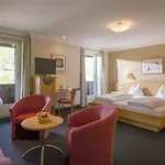 Alpenhof Restaurant 호텔 3*