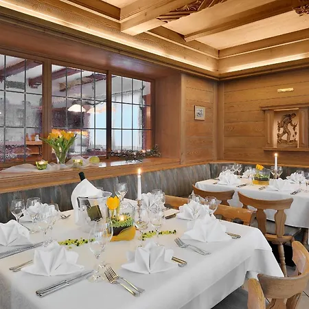 Alpenhof Restaurant Ξενοδοχείο 3*